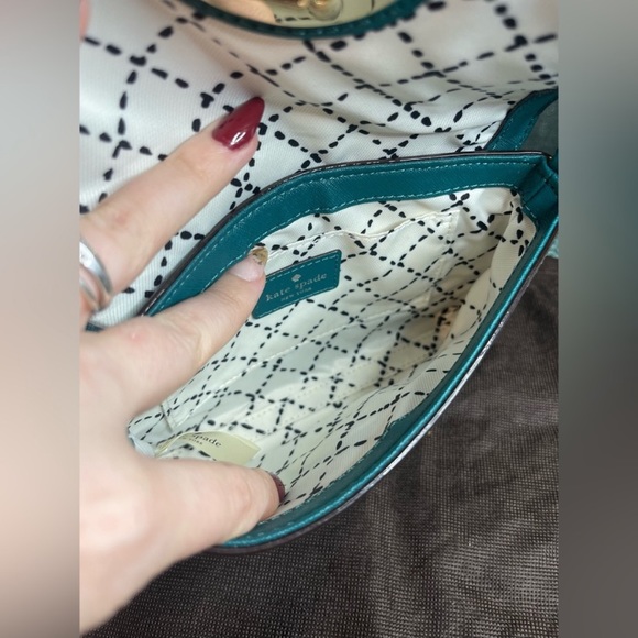Kate Spade ♠️ teal crossbody bag with turn-lock closure - Picture 4 of 6